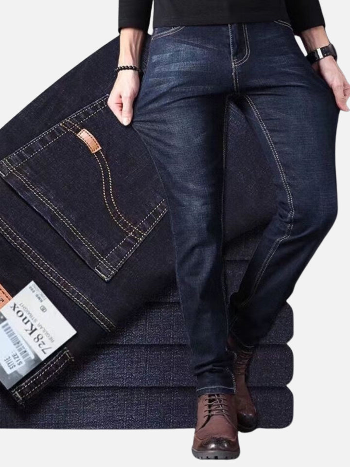 Comfort Stretch Straight-Leg Jeans