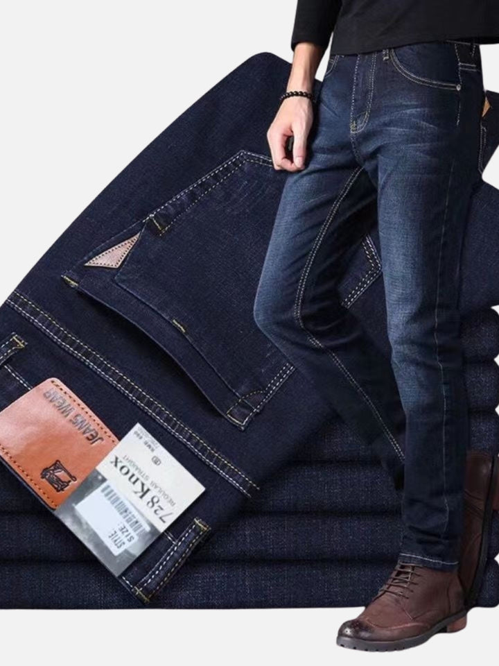 Comfort Stretch Straight-Leg Jeans