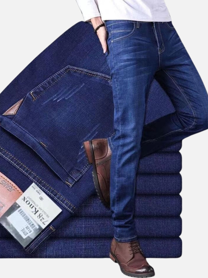 Comfort Stretch Straight-Leg Jeans