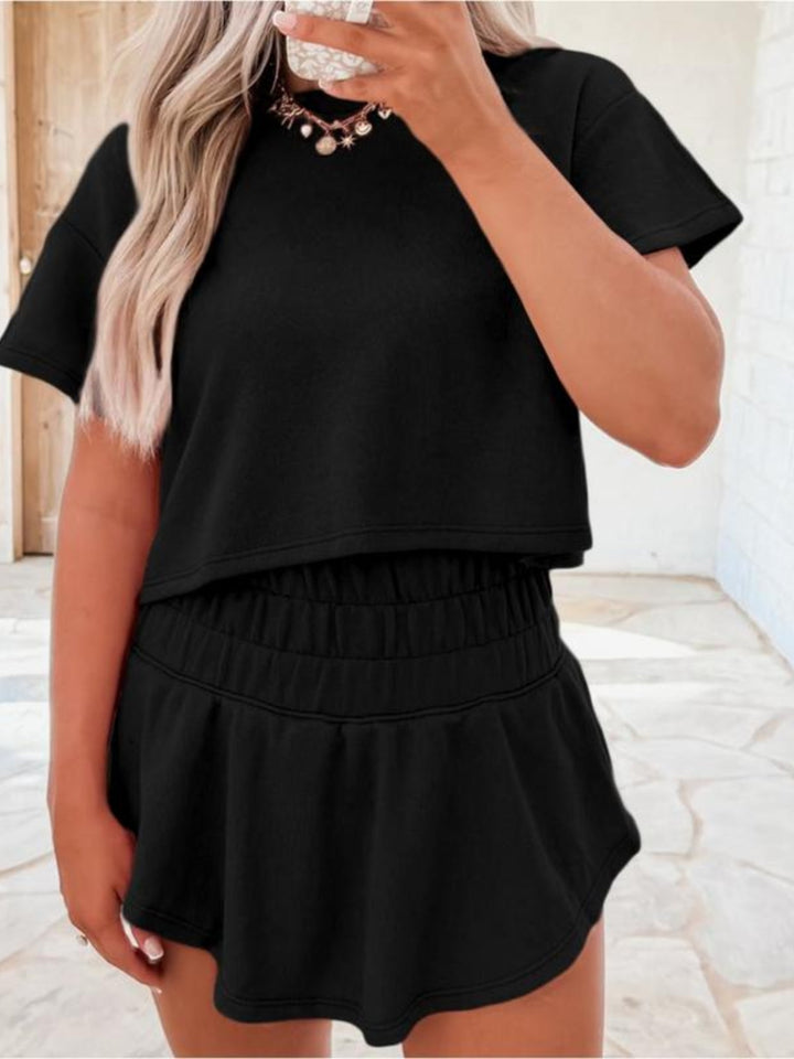 CheckMate Chic™ 2-Piece Summer Set – Soft Stretch T-Shirt & Shorts