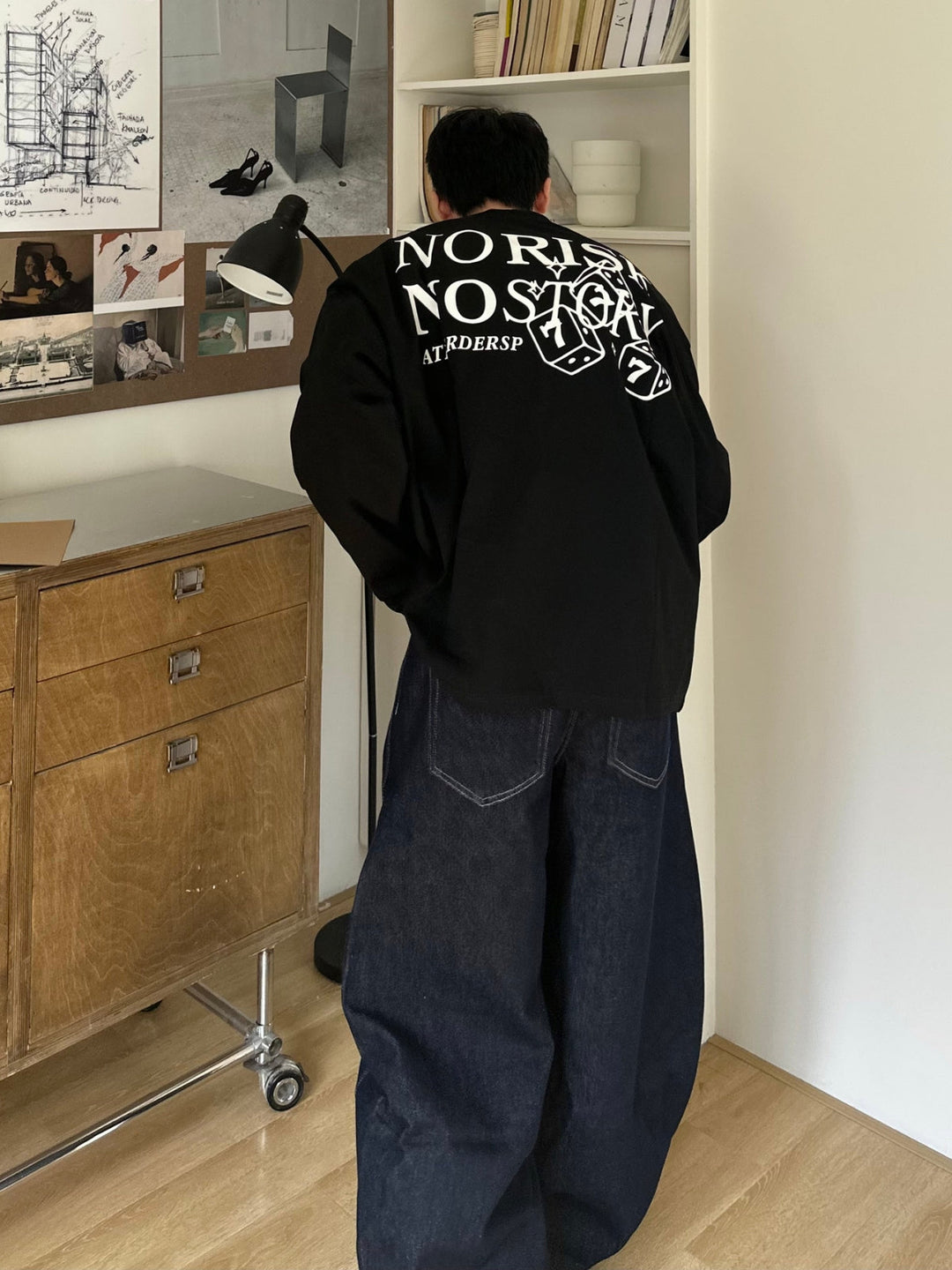 WLS American Scimitar Design Wide-Leg Jeans